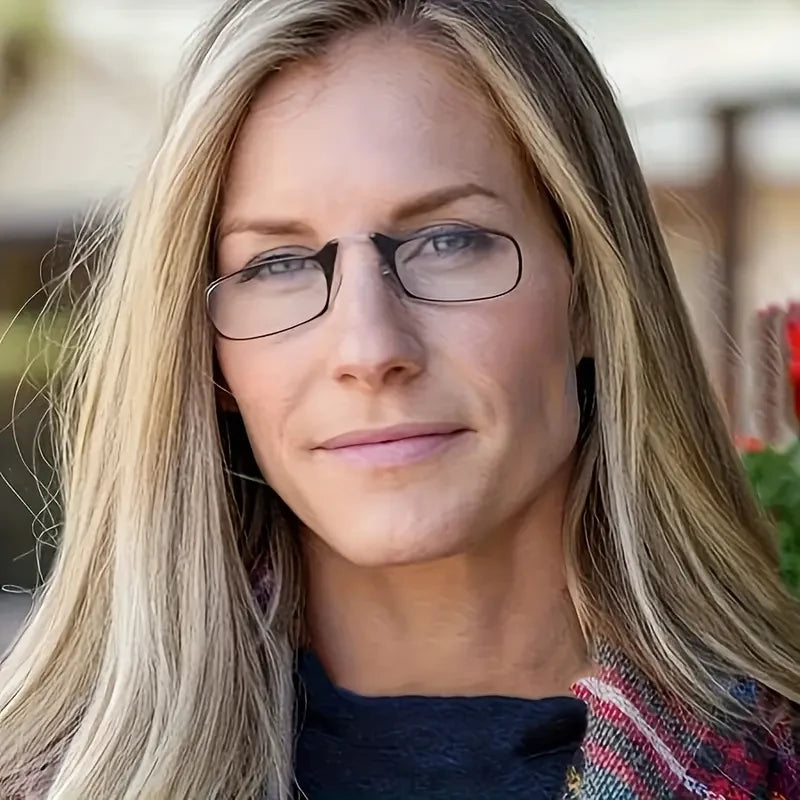 🔥Hot Sale🔥 Nose Clip Reading Glasses With Phone Attachment Case Free @ Just Rs.599/-